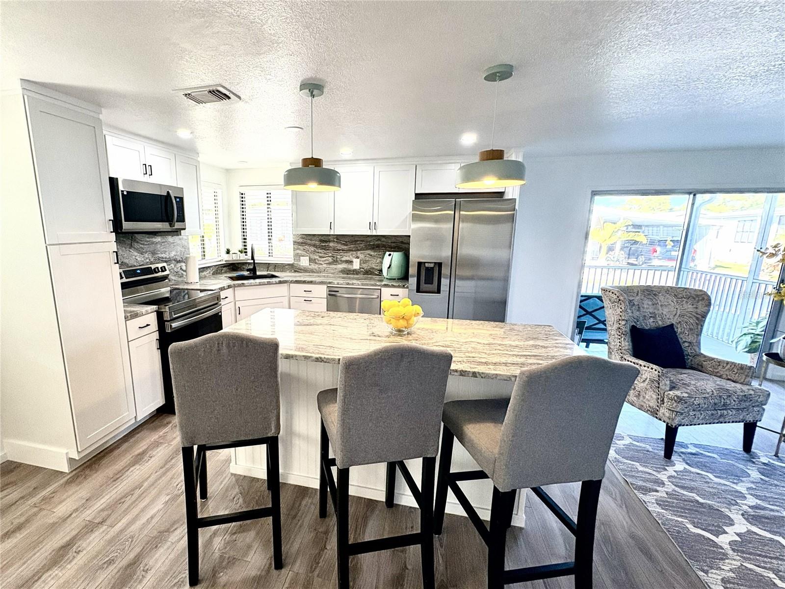 Image 6 of 21 For 43 Easter Island Circle