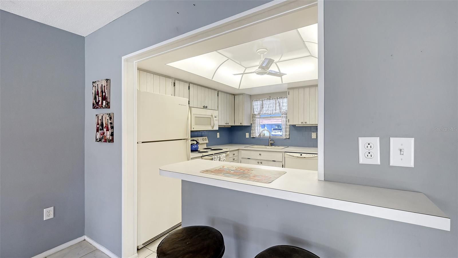 Image 14 of 47 For 5474 Riverbluff Circle V35