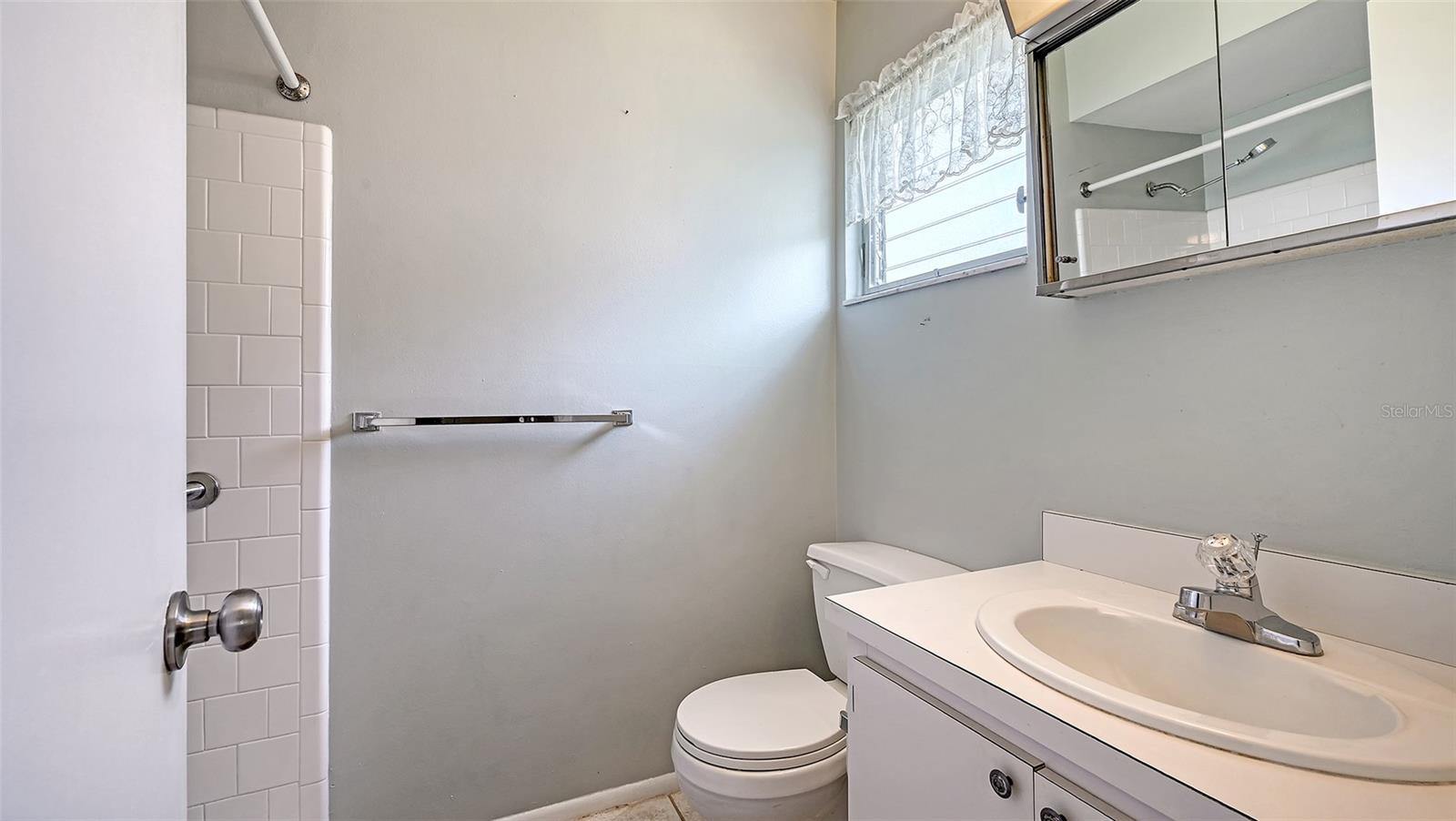 Image 21 of 47 For 5474 Riverbluff Circle V35