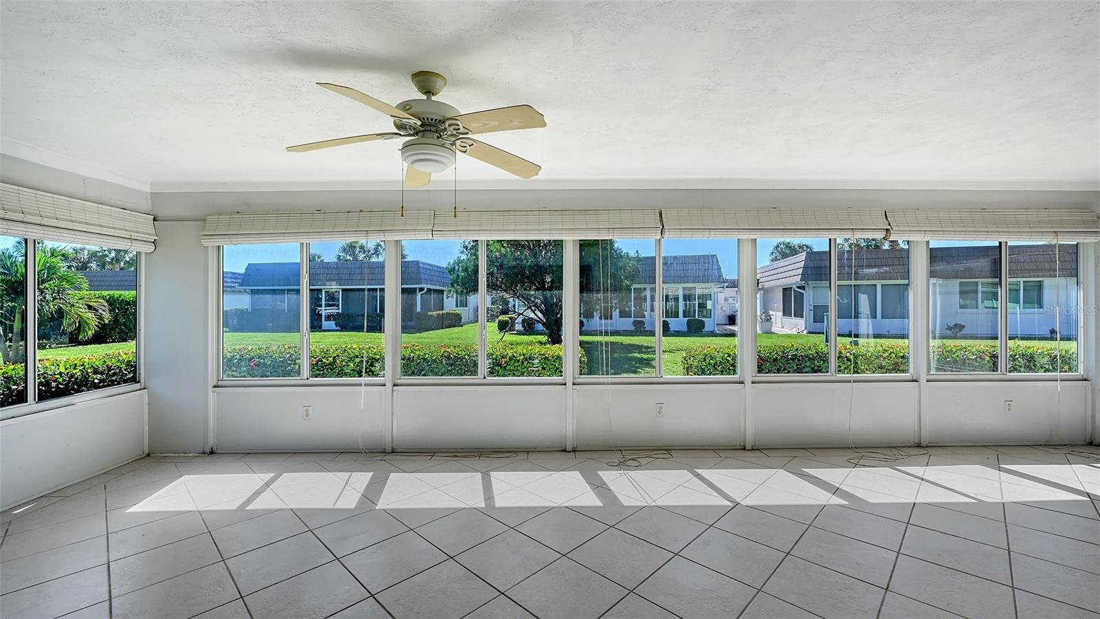 Image 25 of 47 For 5474 Riverbluff Circle V35