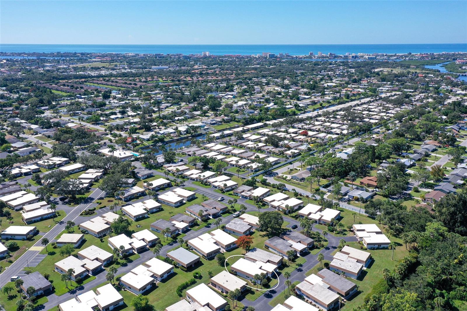 Image 44 of 47 For 5474 Riverbluff Circle V35