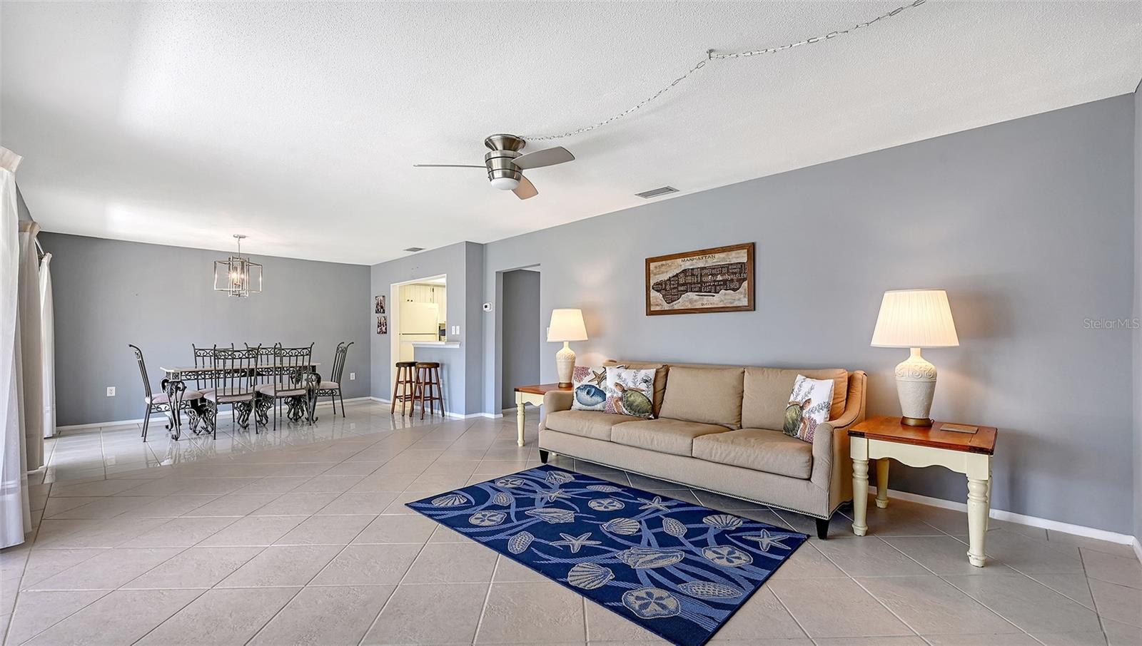 Image 7 of 47 For 5474 Riverbluff Circle V35