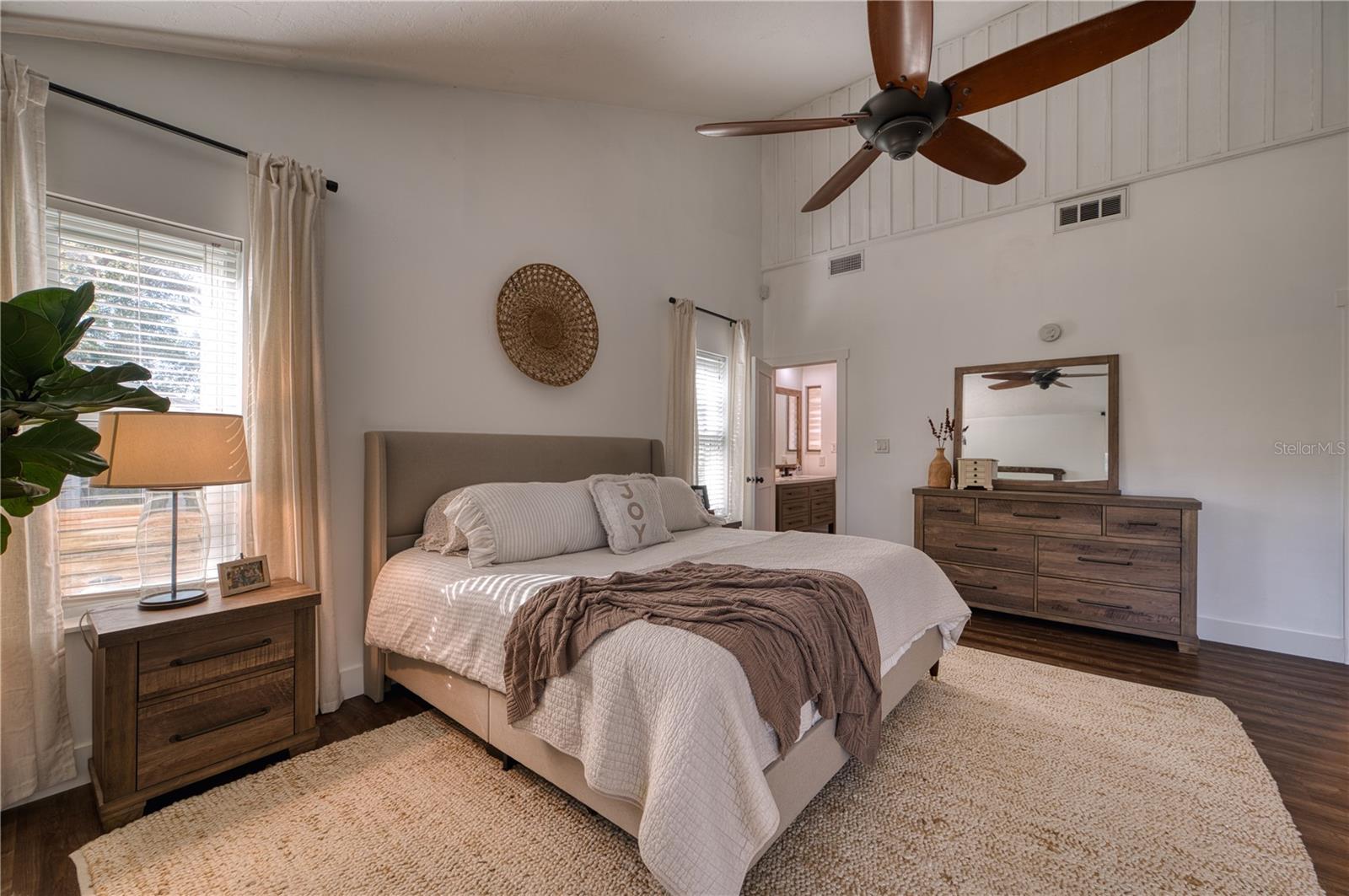 Image 11 of 88 For 5310 Jim Davis Road