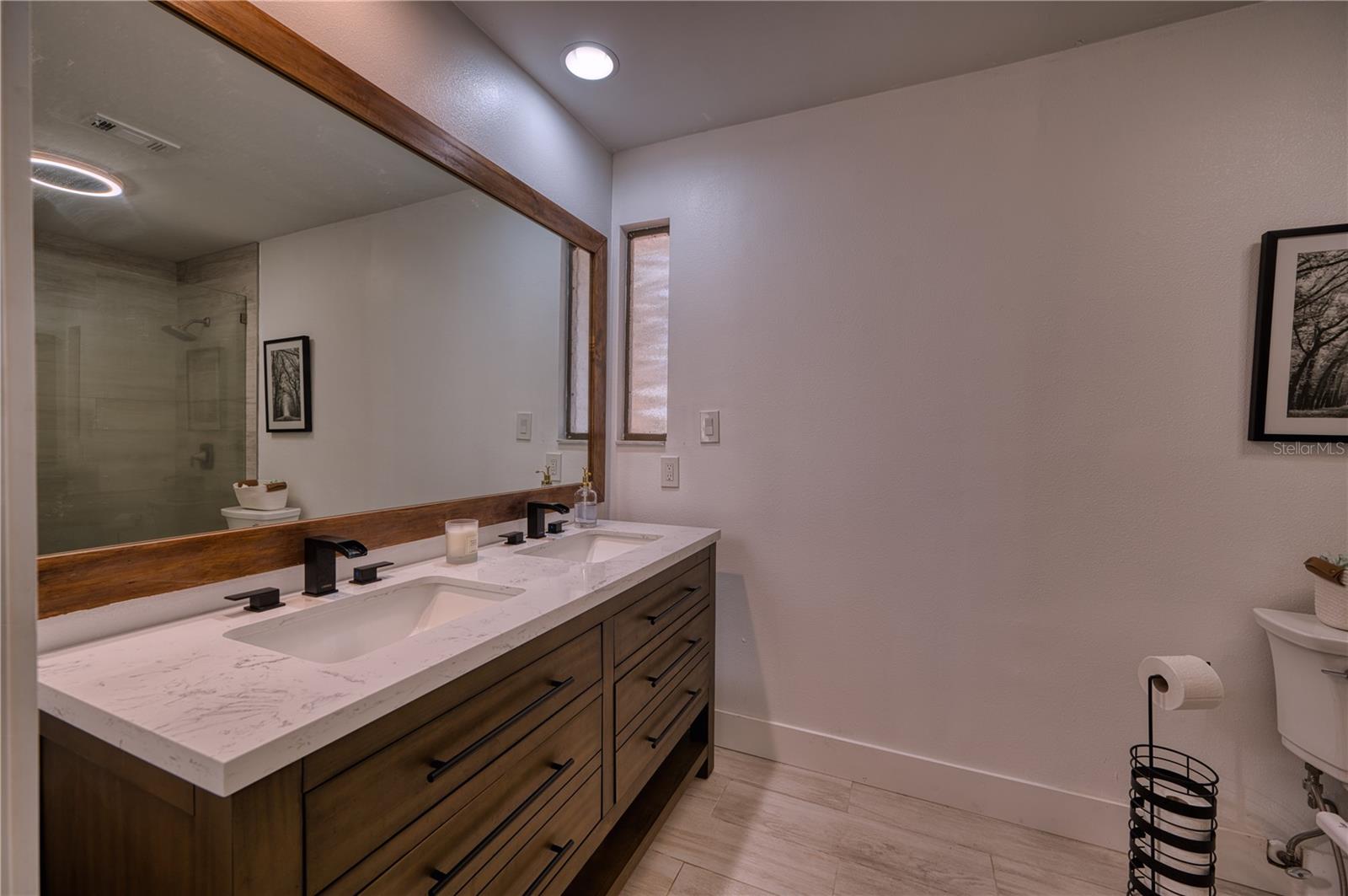 Image 13 of 88 For 5310 Jim Davis Road