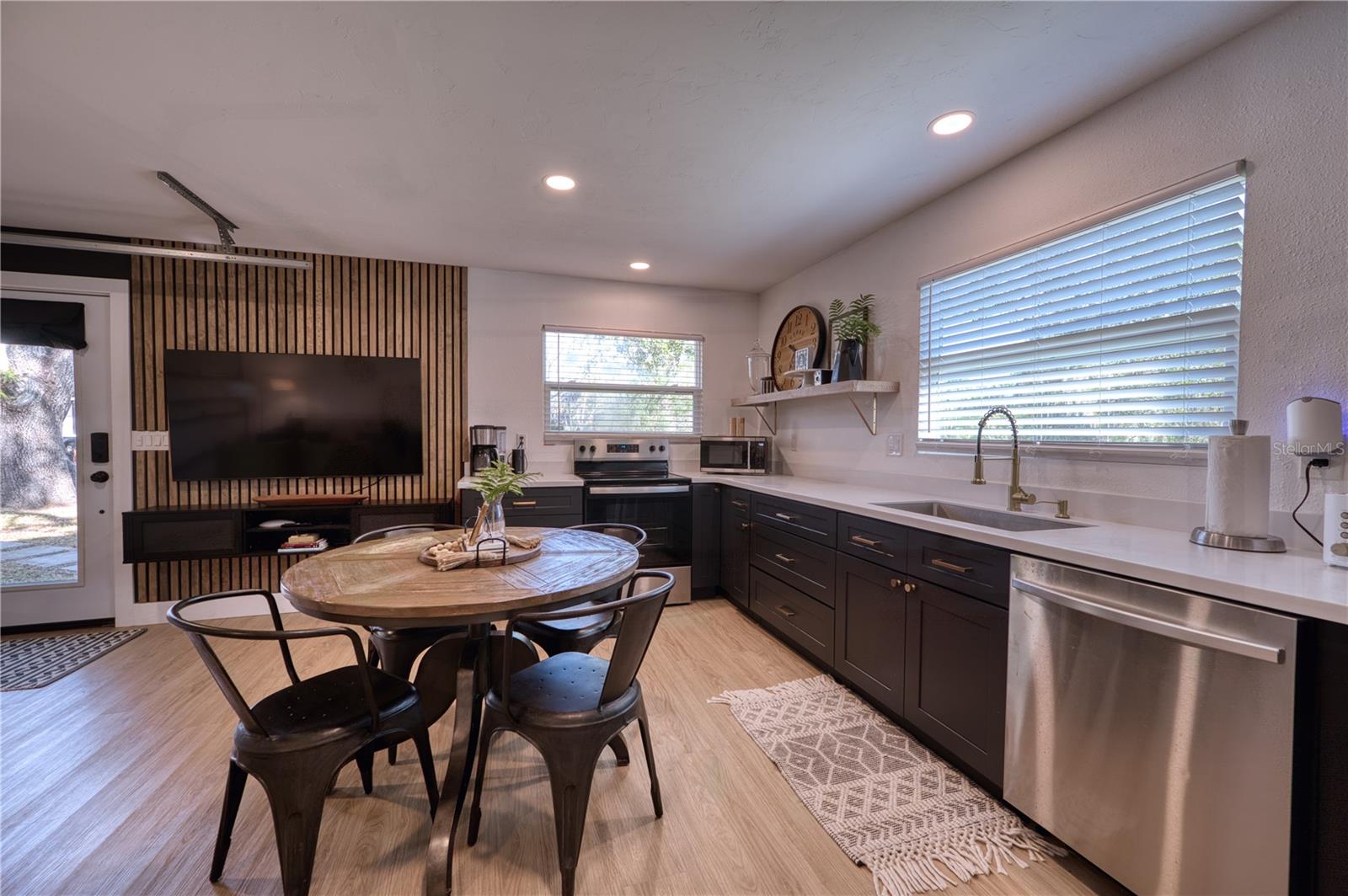 Image 34 of 88 For 5310 Jim Davis Road