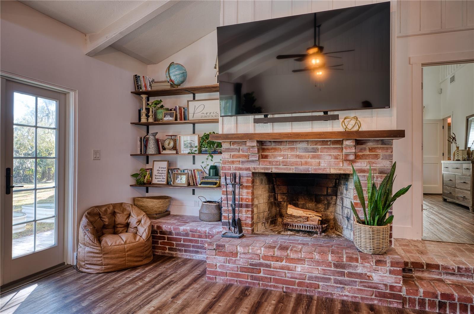 Image 5 of 88 For 5310 Jim Davis Road