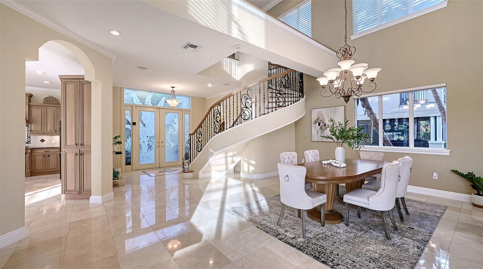 Listing photo id 9 for 7460 Monte Verde