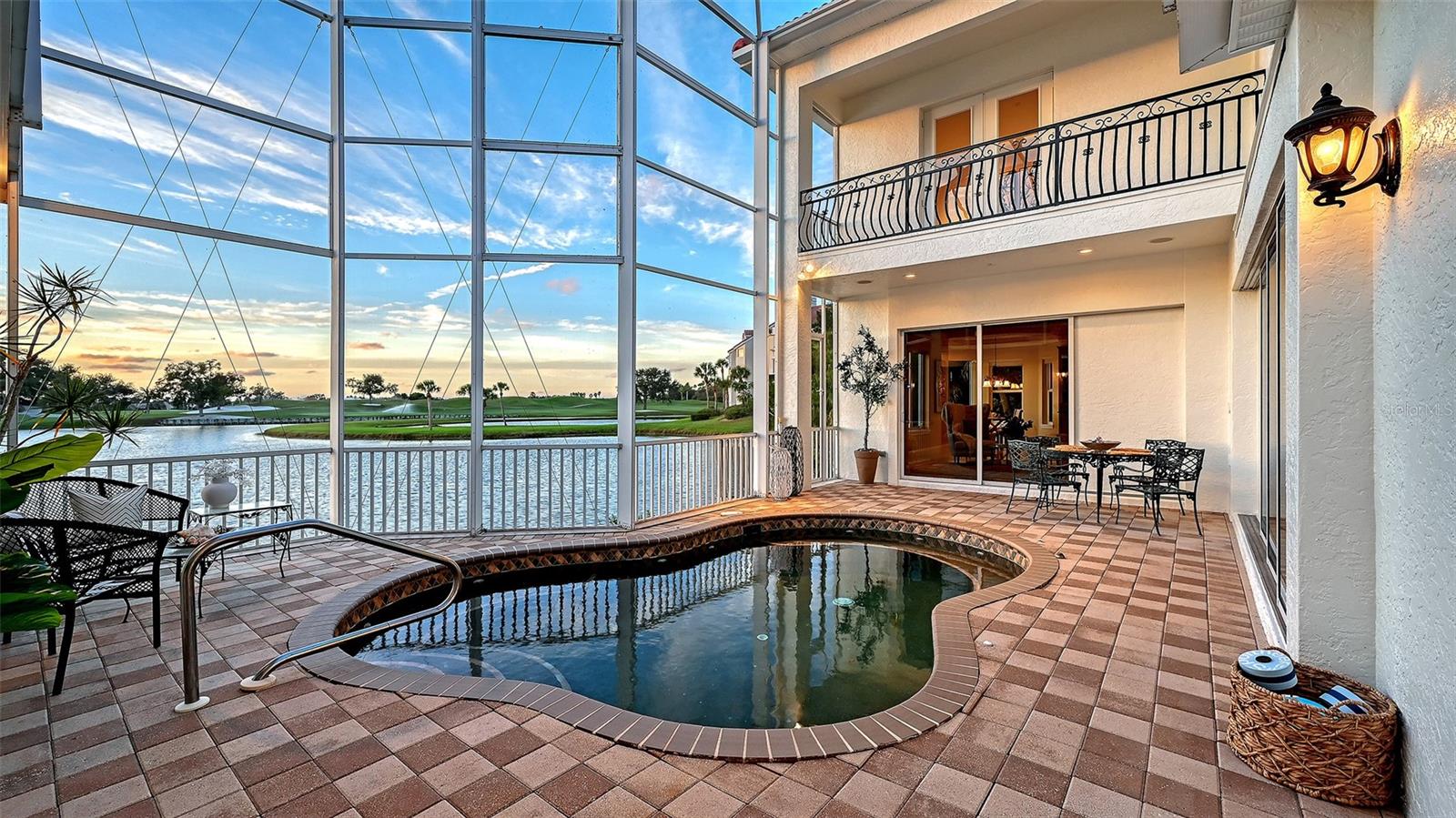 Listing photo id 75 for 7460 Monte Verde