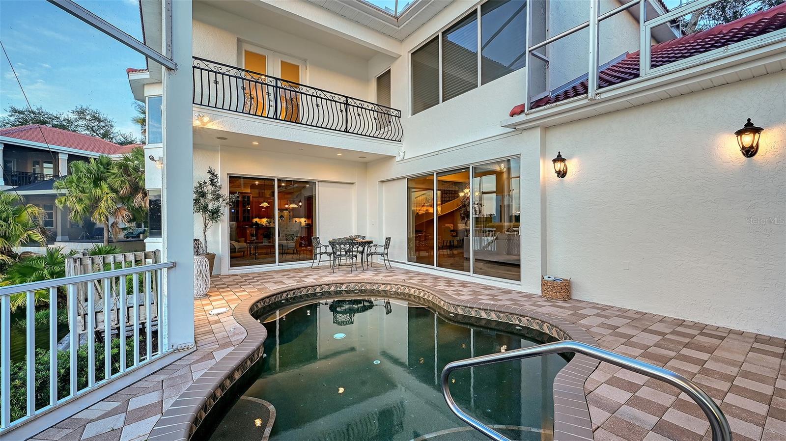 Listing photo id 76 for 7460 Monte Verde