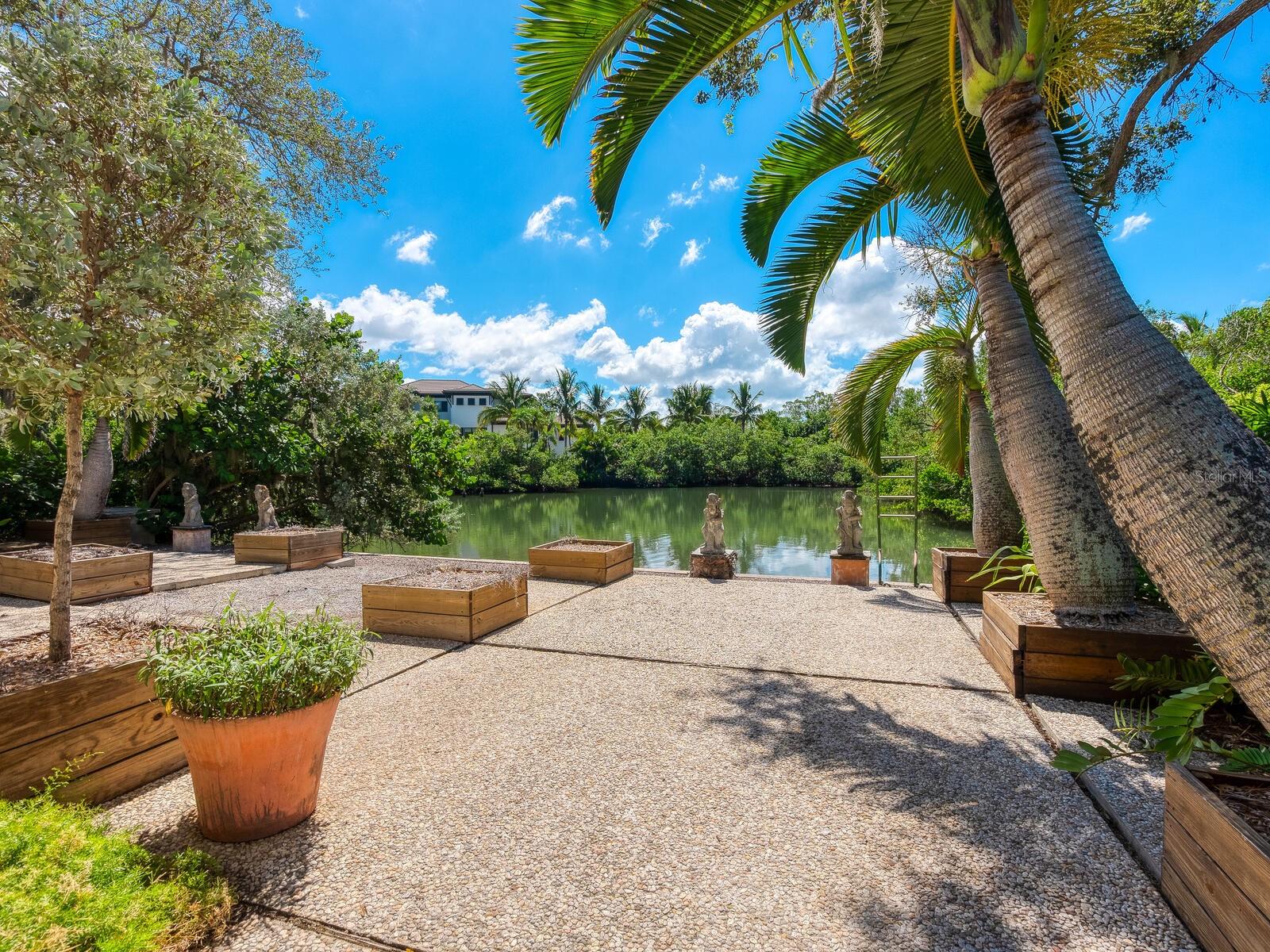 Image 8 of 9 For 3721 Flamingo Avenue