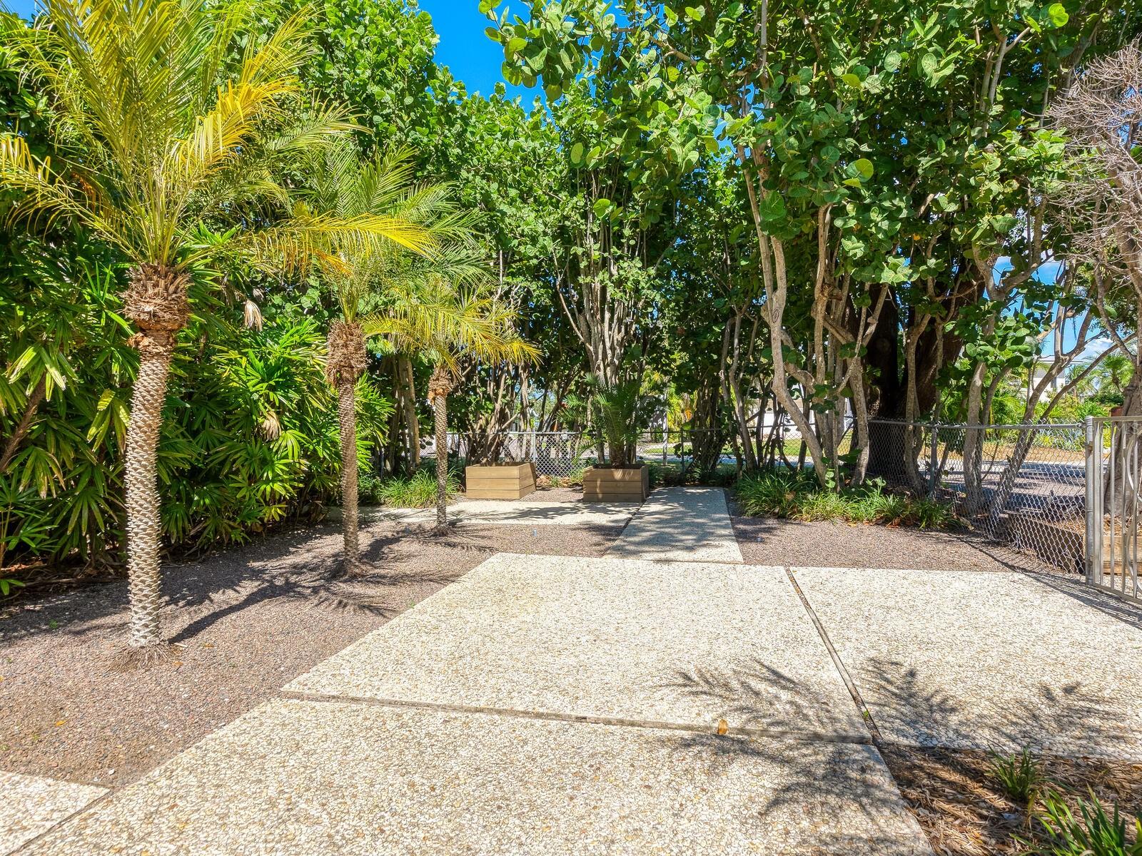 Image 9 of 9 For 3721 Flamingo Avenue