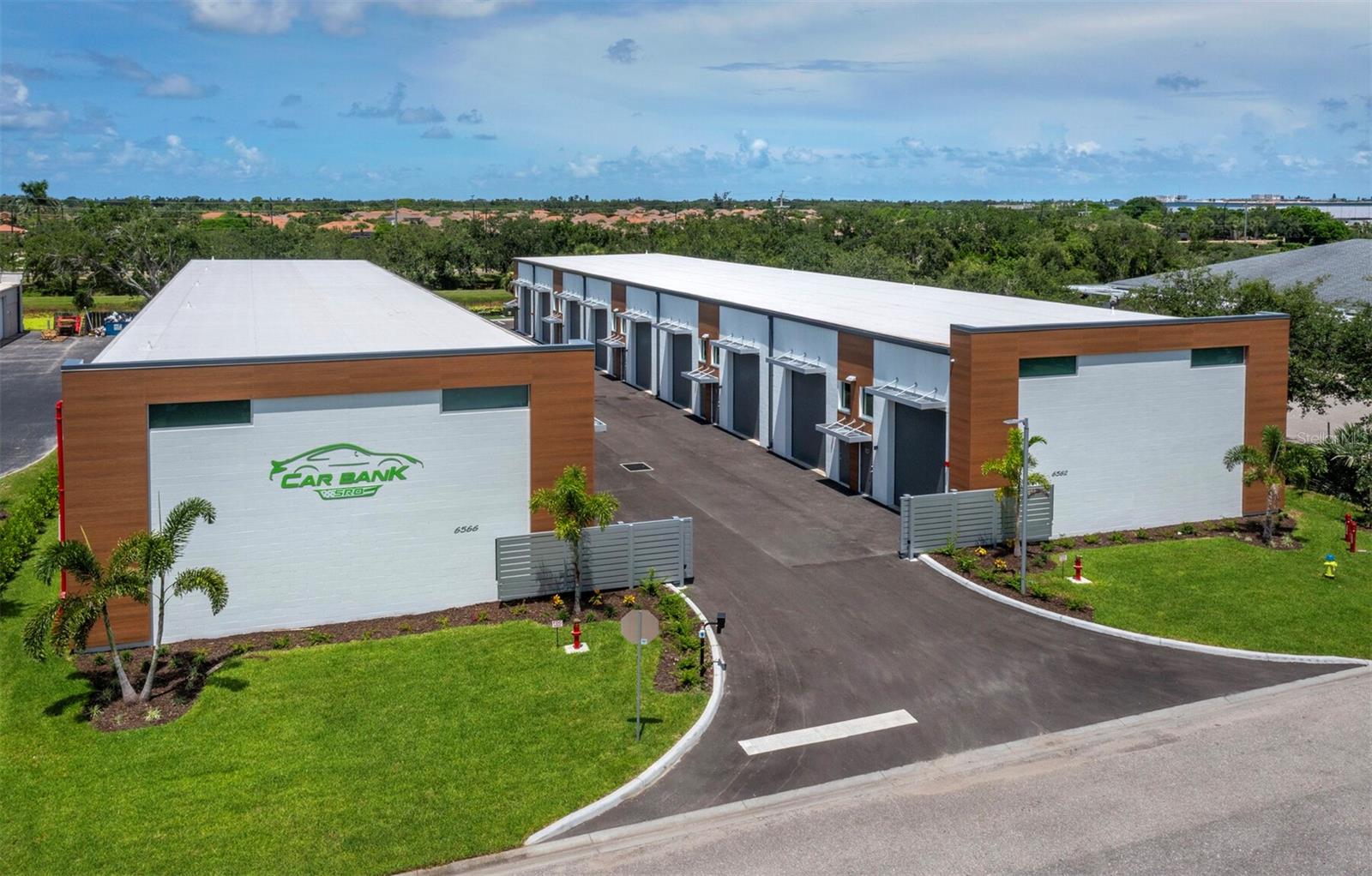 Image 24 of 27 For 6566 Palmer Park Circle 1