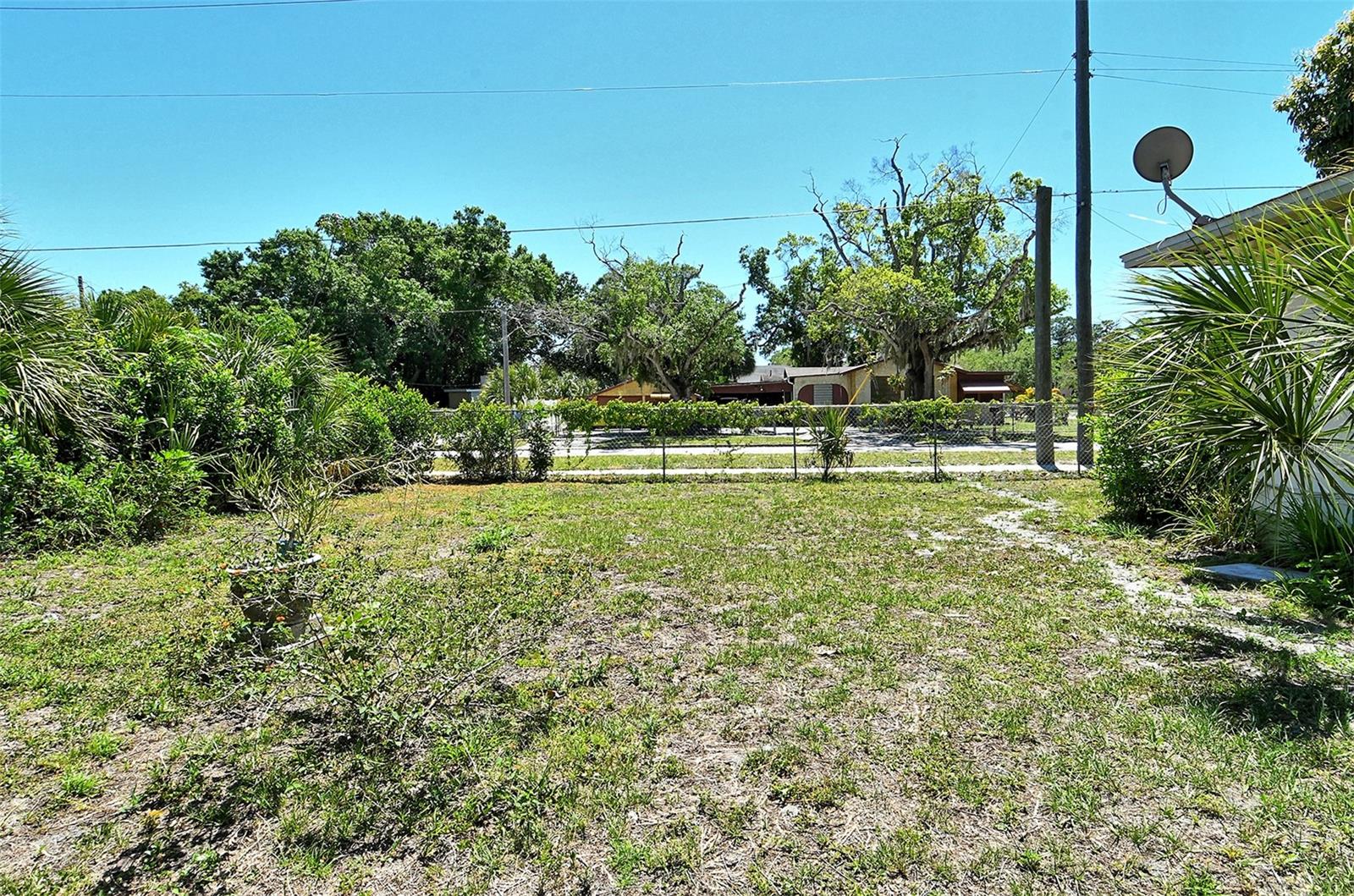 Image 7 of 10 For 1504 Cocoanut Avenue