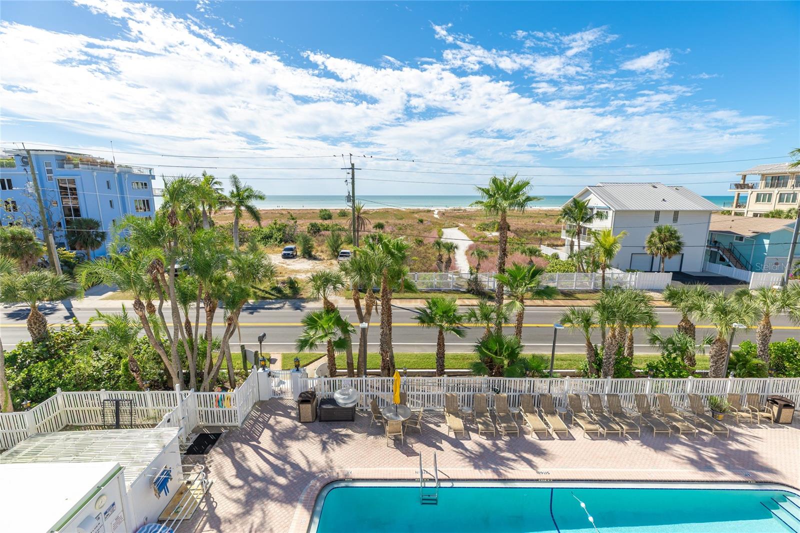 Image 24 of 43 For 625 Beach Road 407