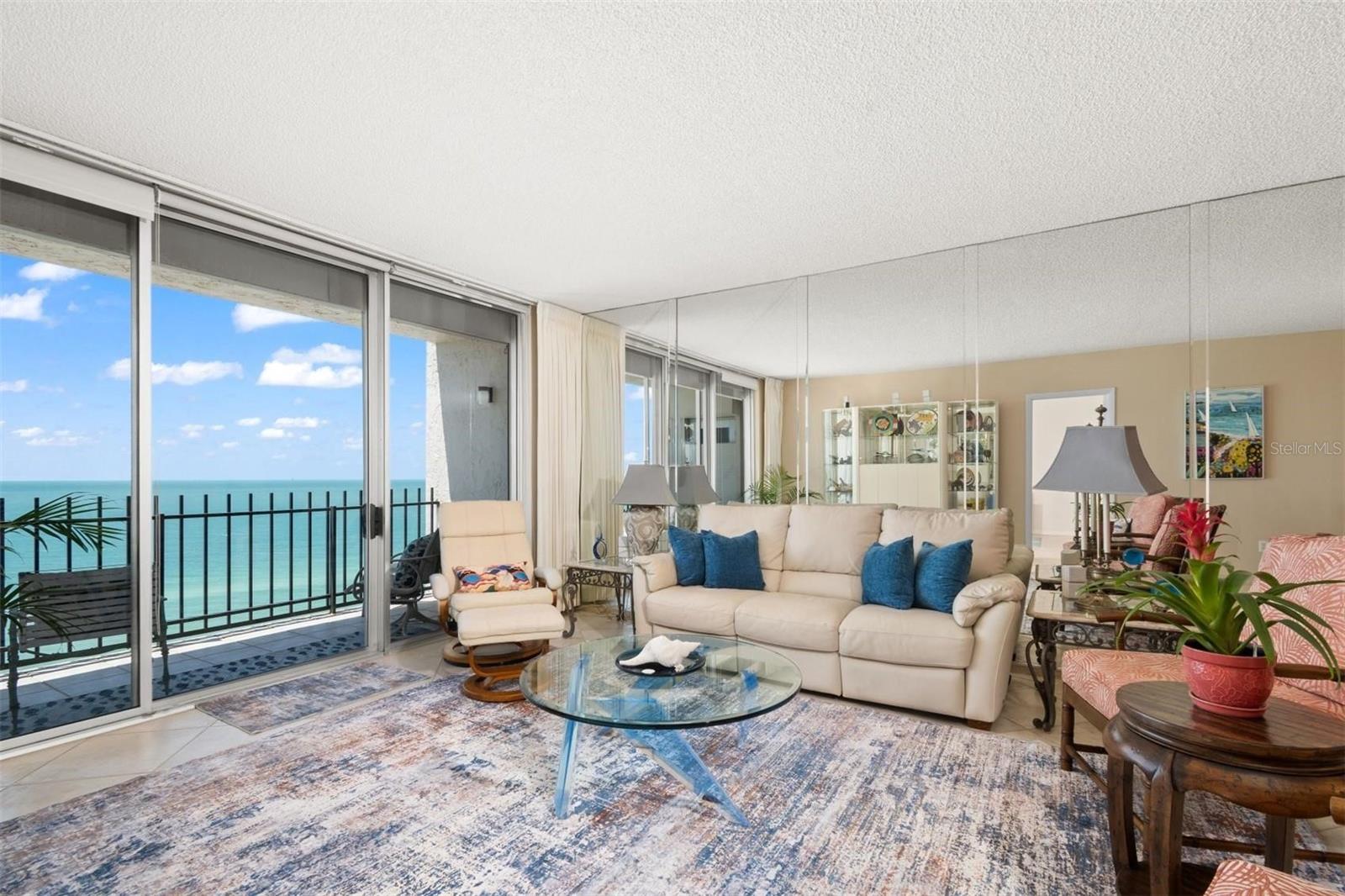 Image 12 of 42 For 1212 Benjamin Franklin Drive 901