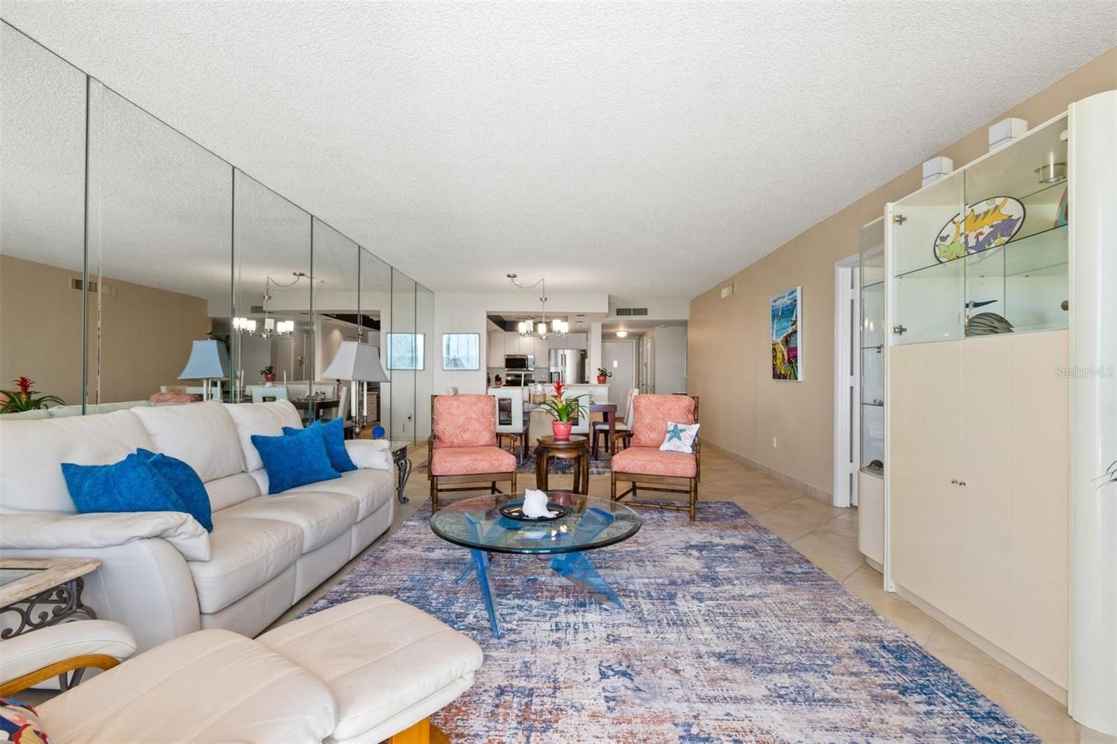 Image 13 of 42 For 1212 Benjamin Franklin Drive 901