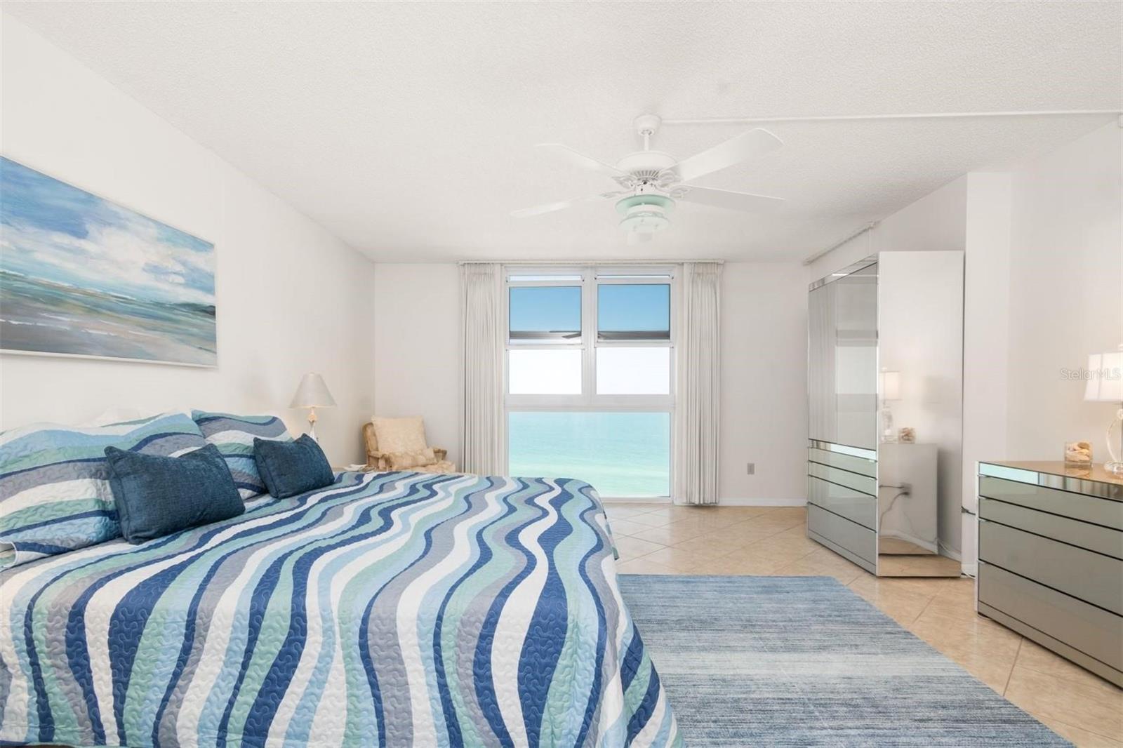 Image 21 of 42 For 1212 Benjamin Franklin Drive 901