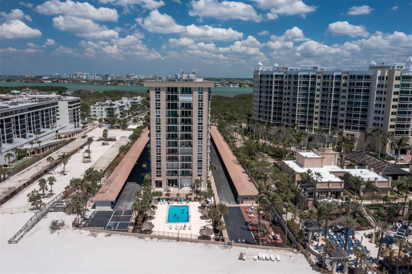 Image 36 of 42 For 1212 Benjamin Franklin Drive 901