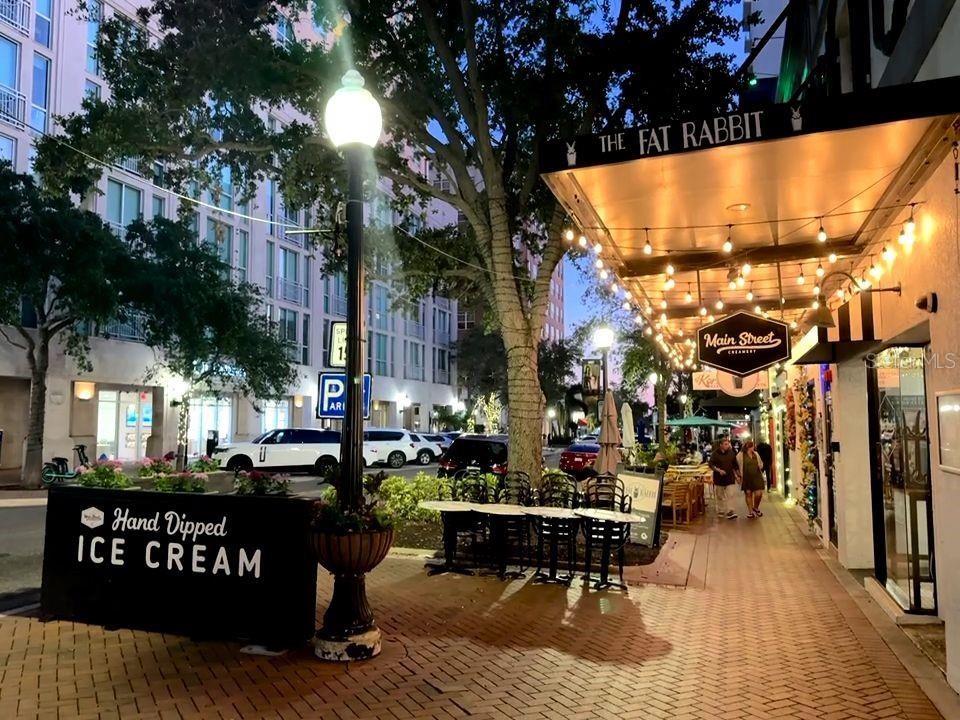 Image 39 of 42 For 1212 Benjamin Franklin Drive 901