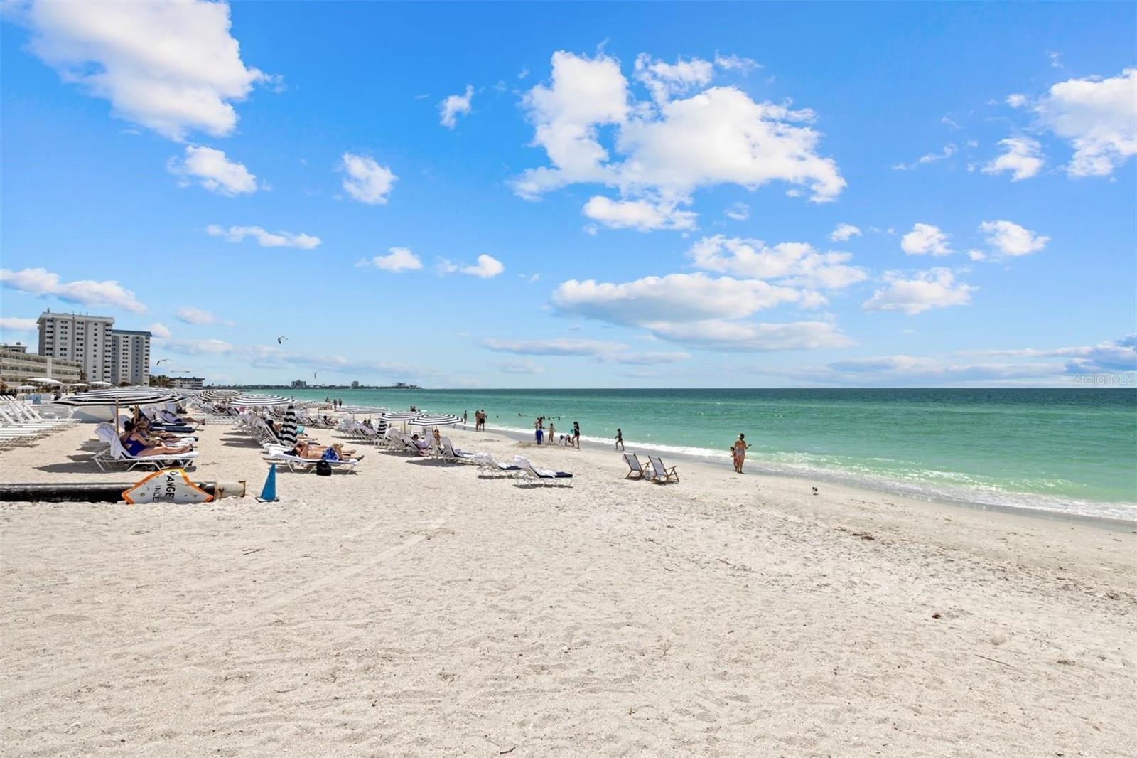 Image 4 of 42 For 1212 Benjamin Franklin Drive 901