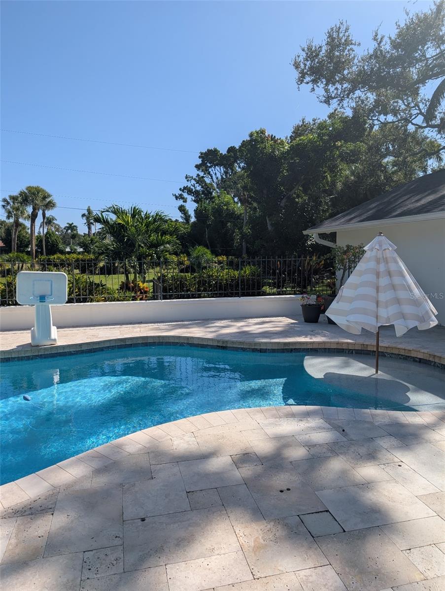 Image 30 of 32 For 607 51st Street Nw