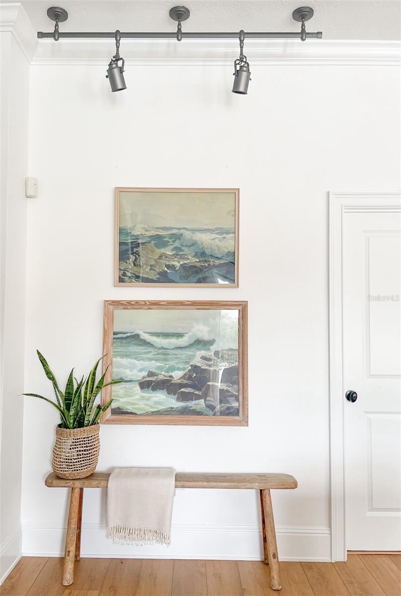 Image 9 of 32 For 607 51st Street Nw