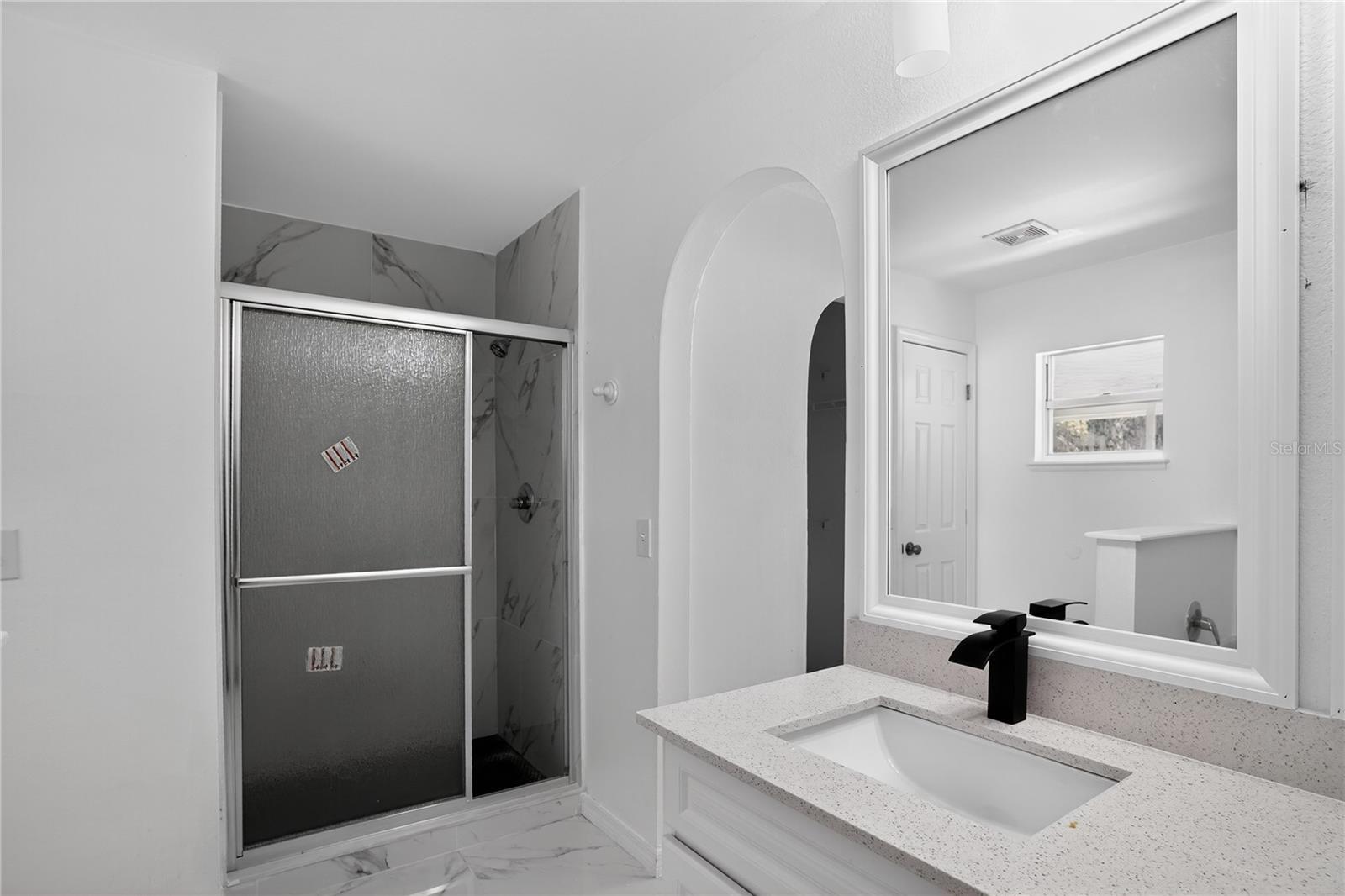 Image 24 of 30 For 1118 Perpignan Court