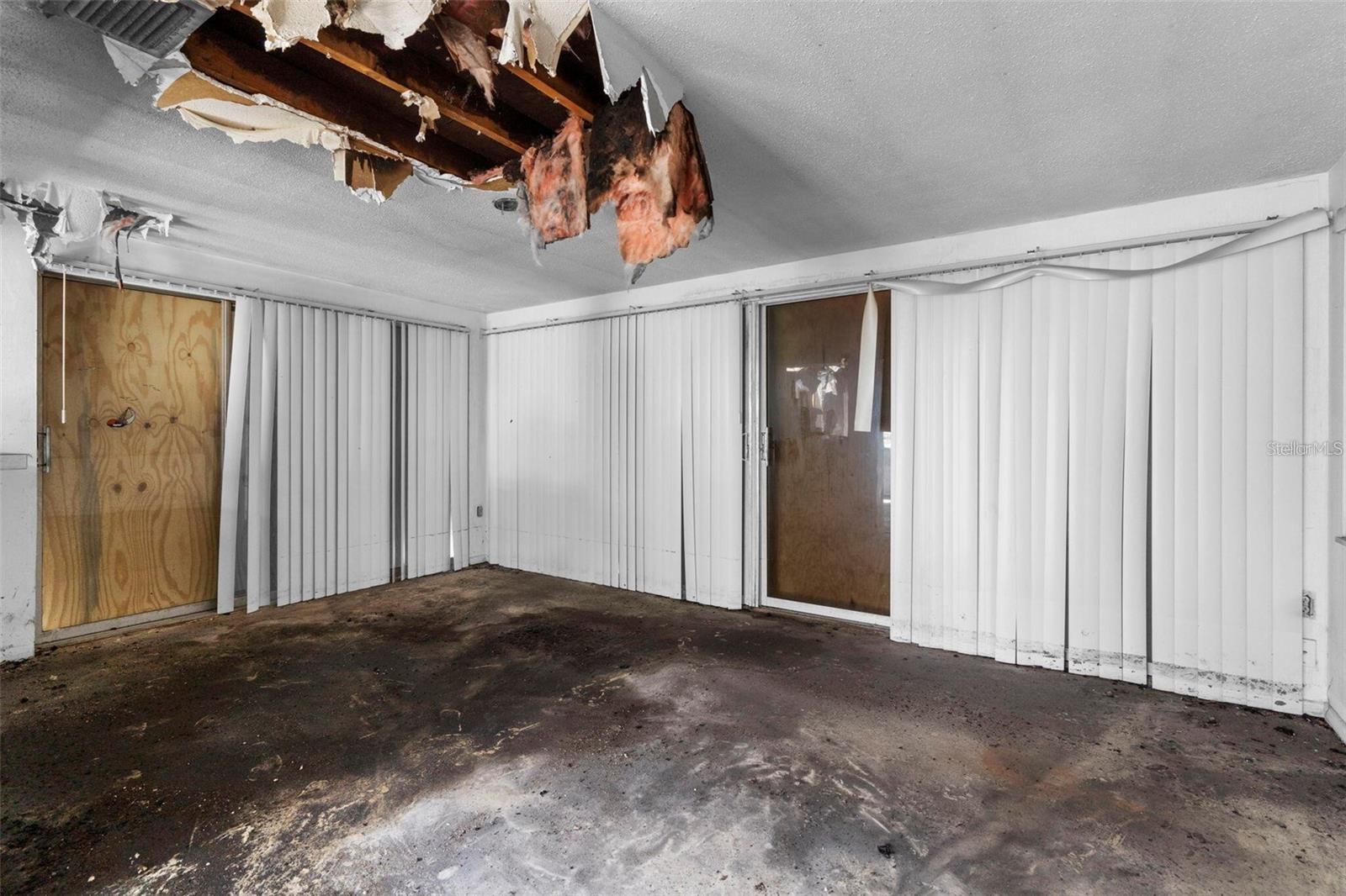 Image 10 of 19 For 189 Cummins Avenue Ne