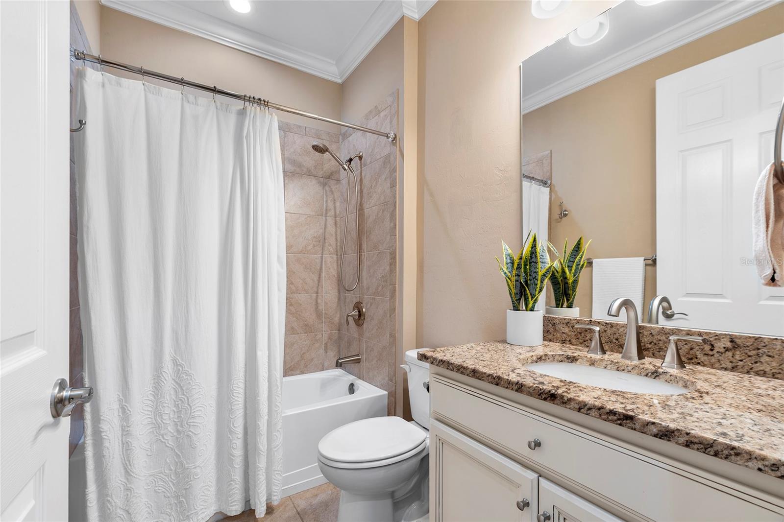 Image 23 of 41 For 1015 Bluffwood Drive