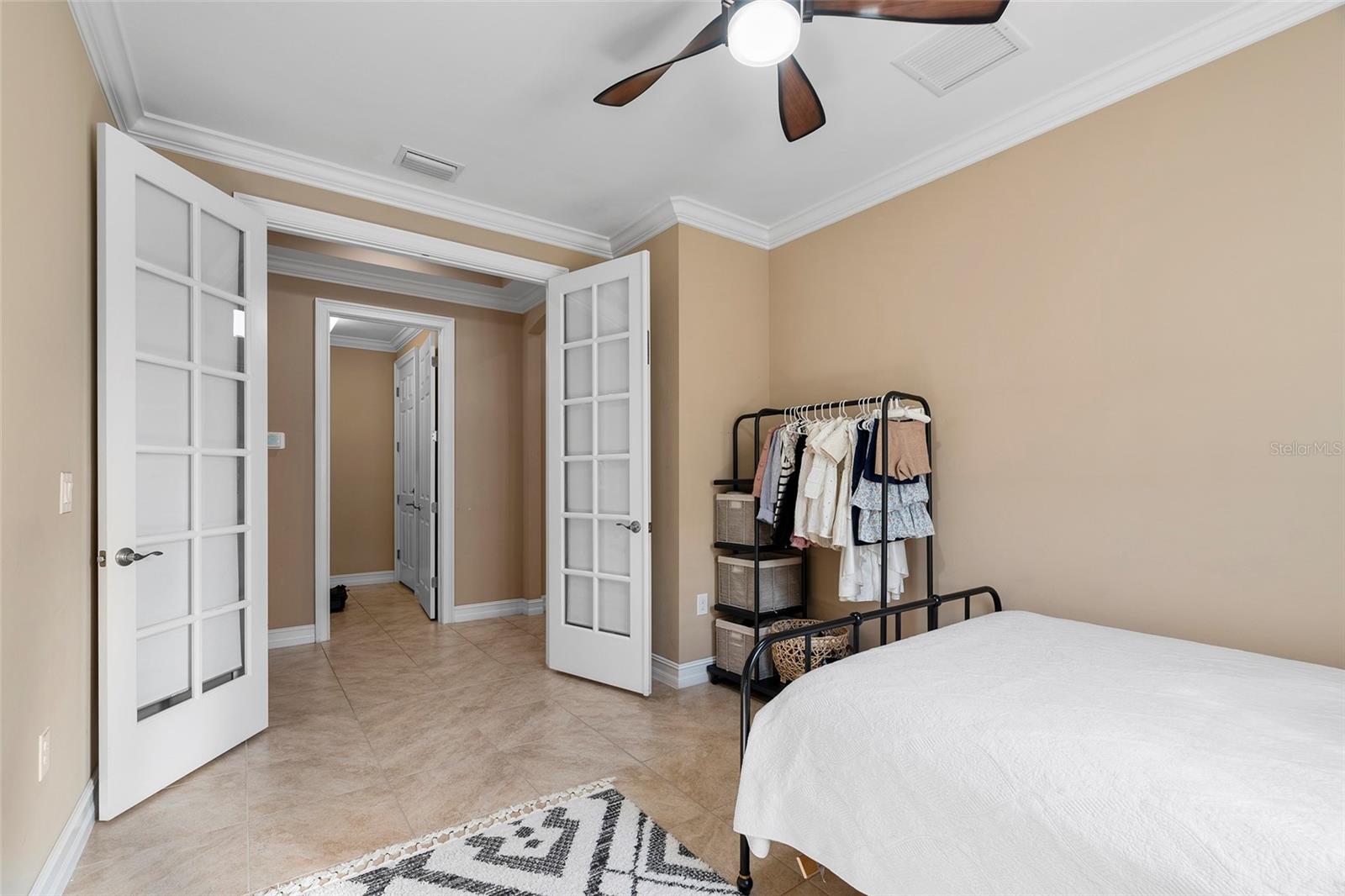 Image 26 of 41 For 1015 Bluffwood Drive