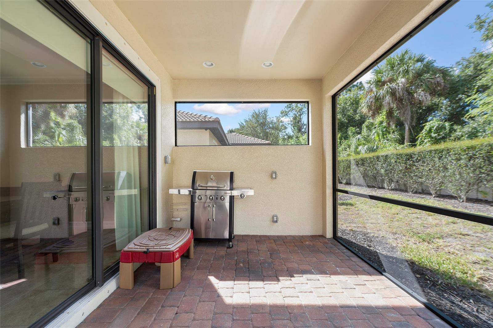 Image 29 of 41 For 1015 Bluffwood Drive