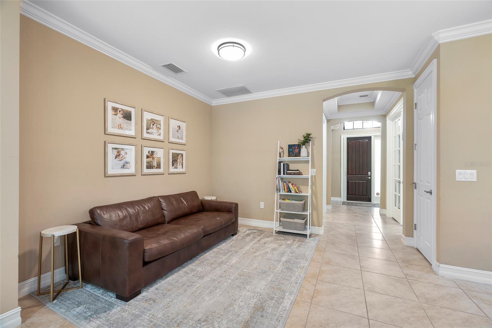 Image 4 of 41 For 1015 Bluffwood Drive