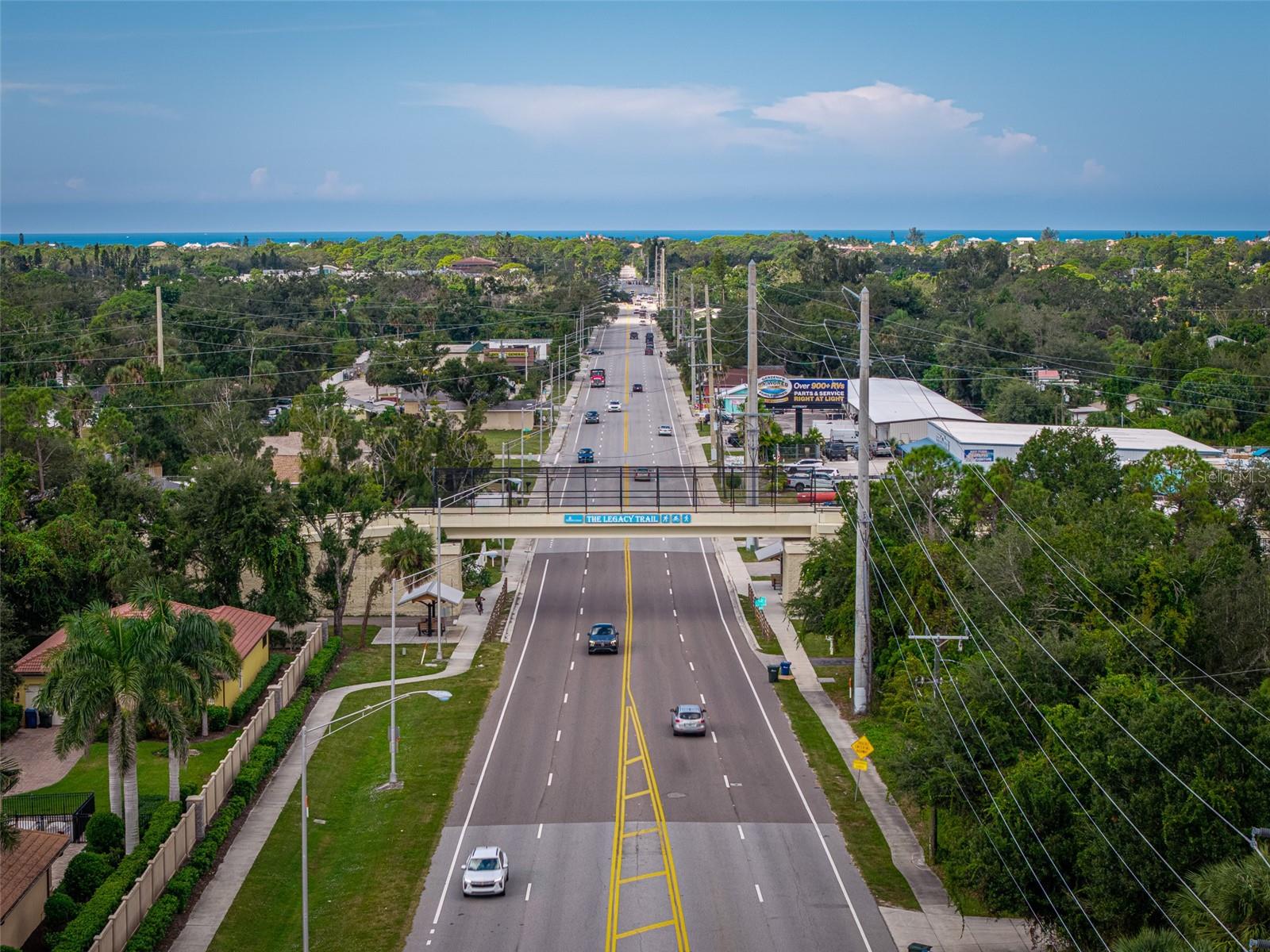 Image 41 of 41 For 1015 Bluffwood Drive