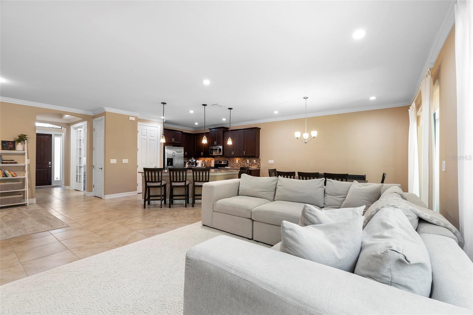 Image 5 of 41 For 1015 Bluffwood Drive