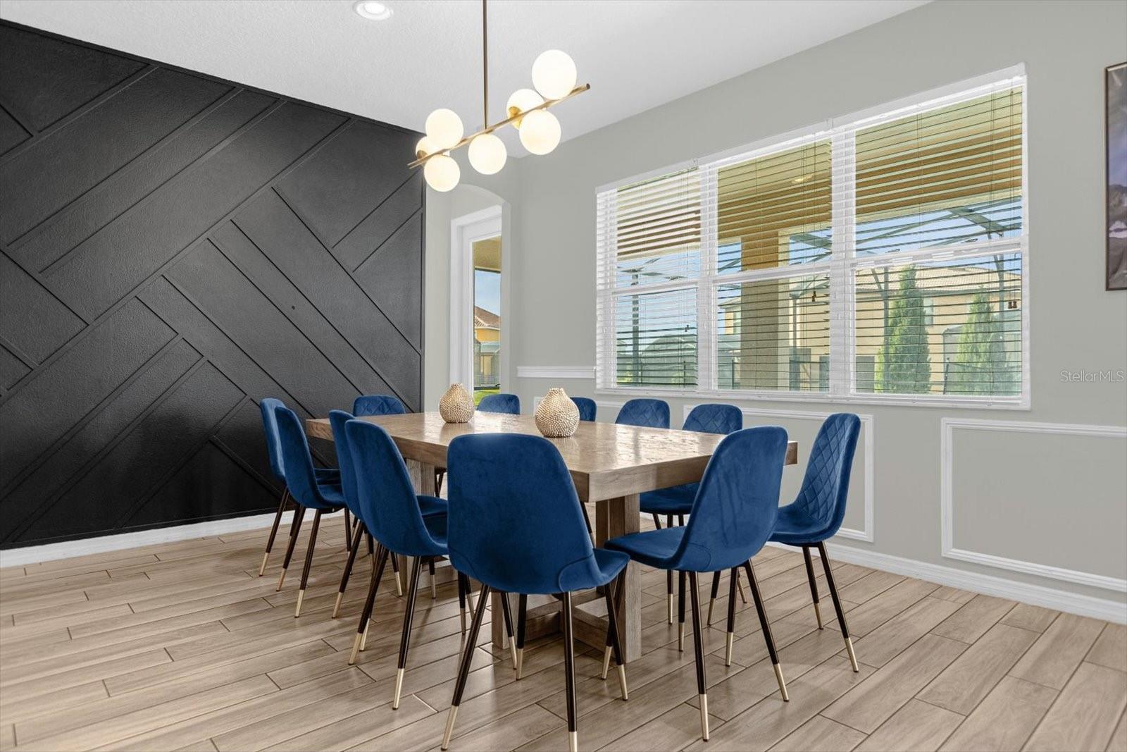 Image 11 of 39 For 6020 Oak Green Loop