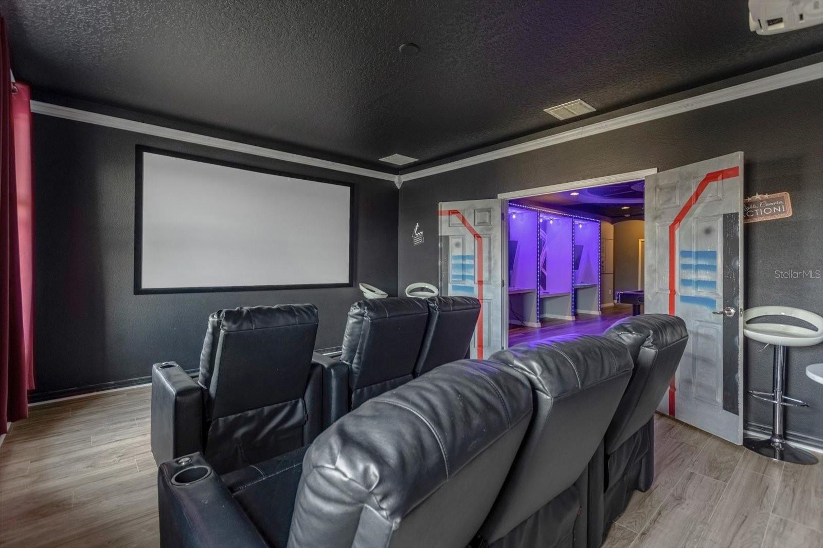 Image 14 of 39 For 6020 Oak Green Loop