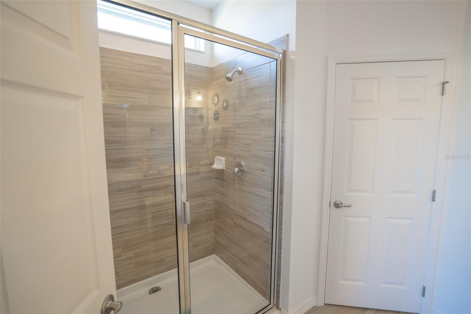 Image 21 of 39 For 6020 Oak Green Loop