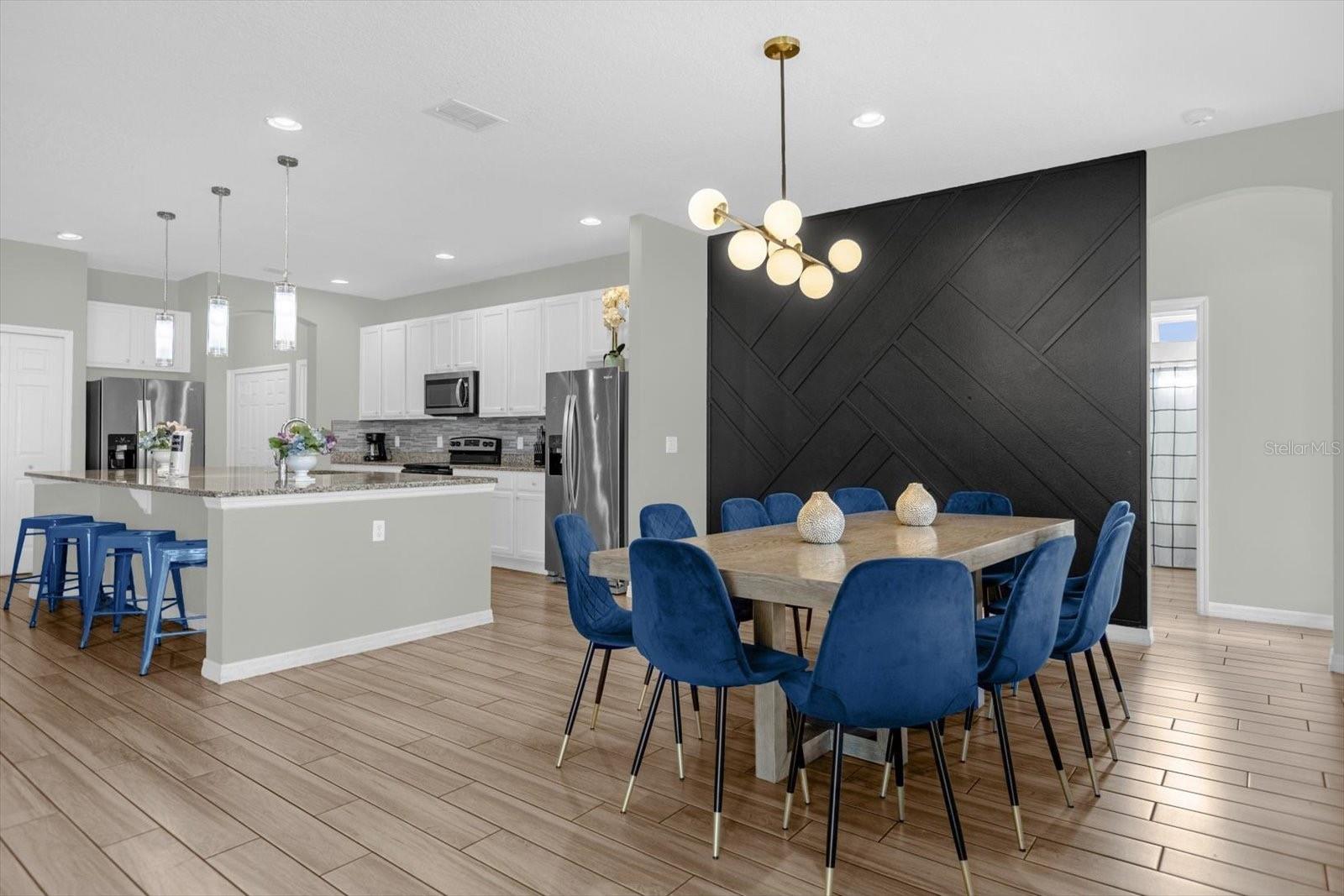 Image 6 of 39 For 6020 Oak Green Loop