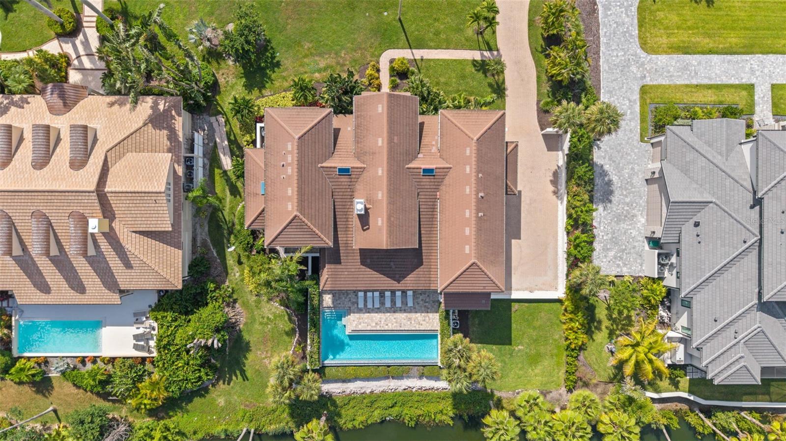 Image 11 of 55 For 991 Longboat Club Road