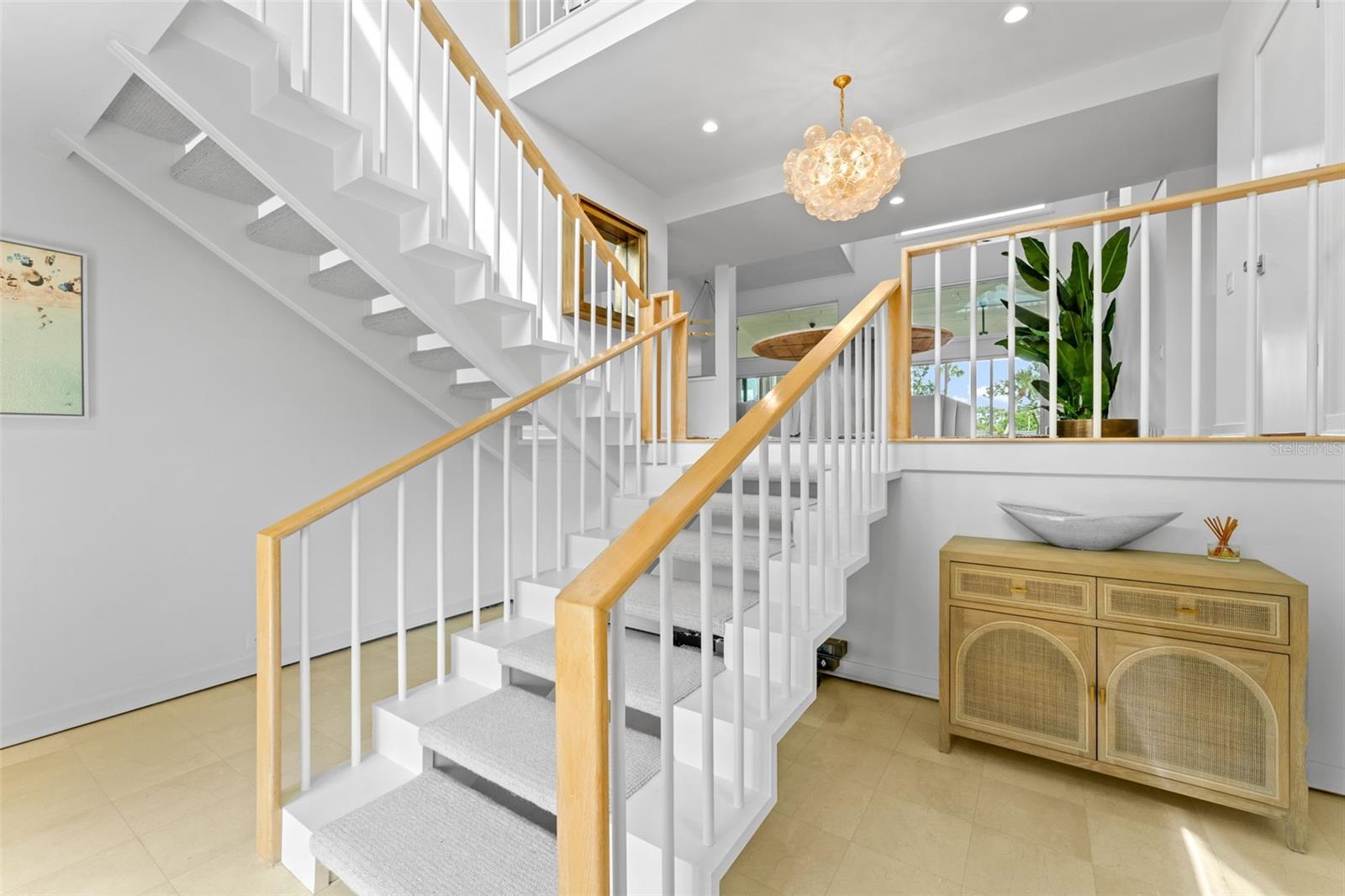 Image 14 of 55 For 991 Longboat Club Road