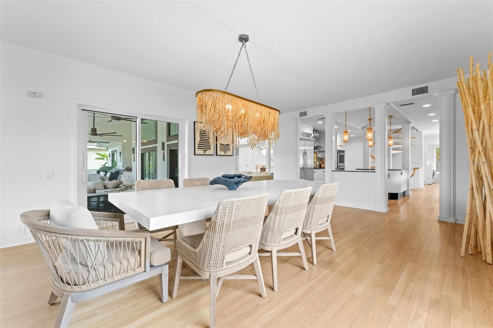 Image 27 of 55 For 991 Longboat Club Road