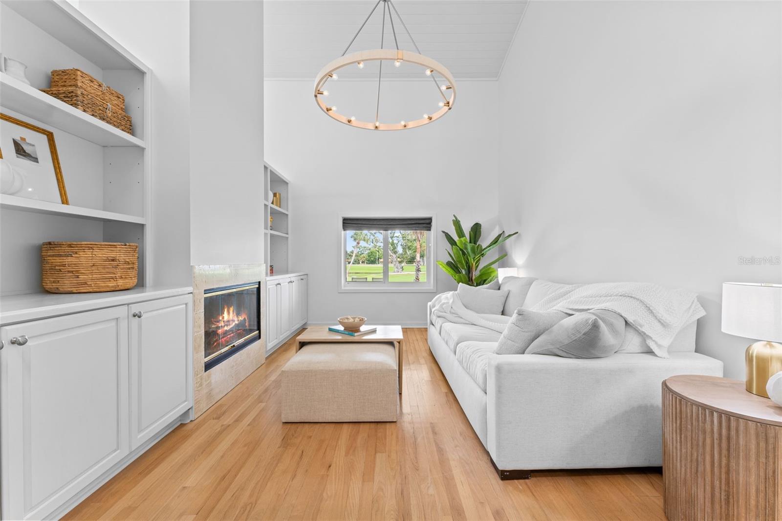 Image 28 of 55 For 991 Longboat Club Road