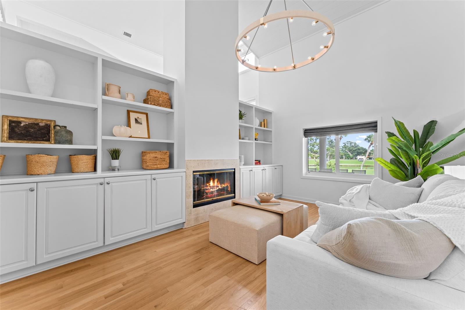 Image 29 of 55 For 991 Longboat Club Road