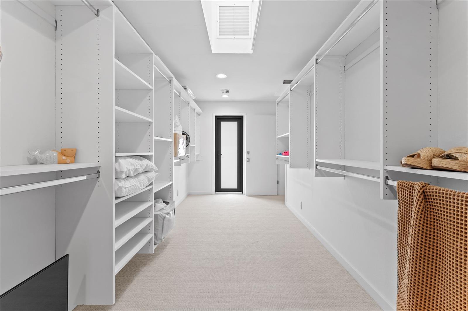 Image 32 of 55 For 991 Longboat Club Road