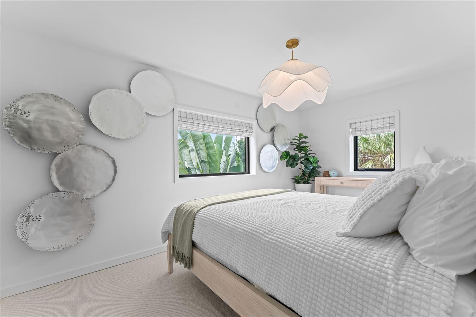 Image 43 of 55 For 991 Longboat Club Road