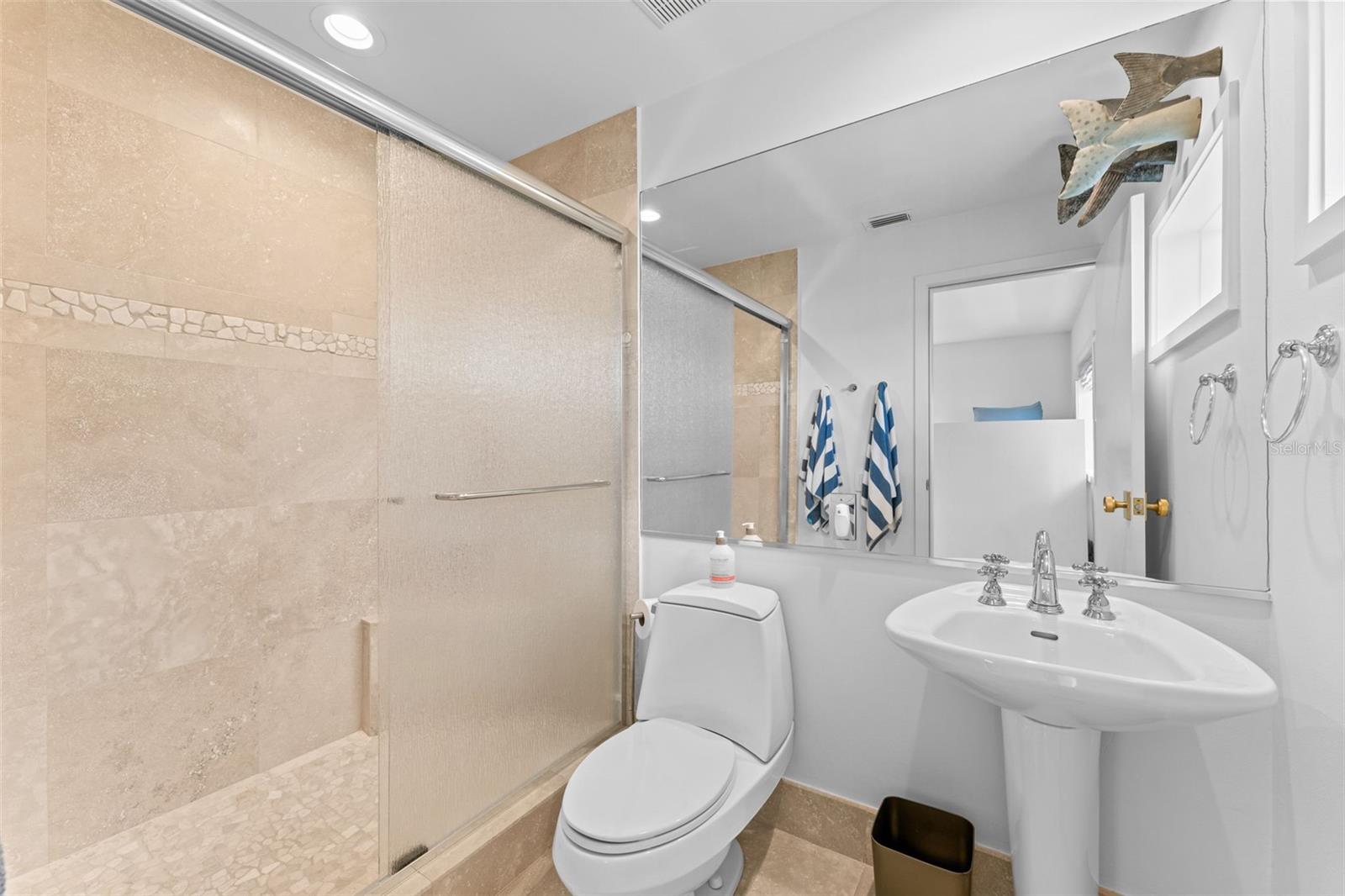 Image 46 of 55 For 991 Longboat Club Road