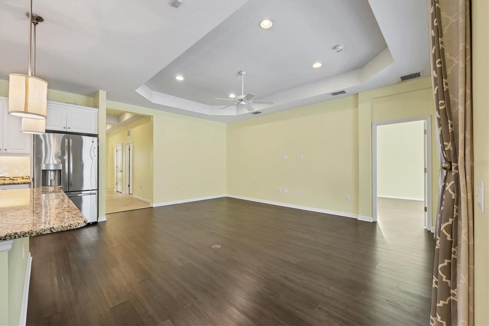 Image 14 of 53 For 7040 White Willow Court