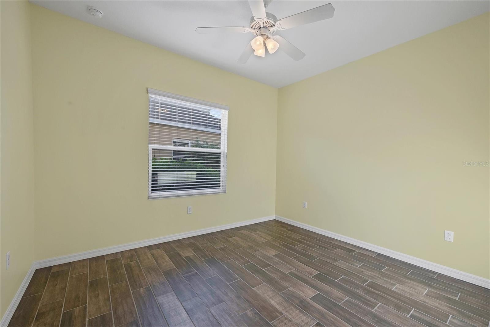 Image 29 of 53 For 7040 White Willow Court