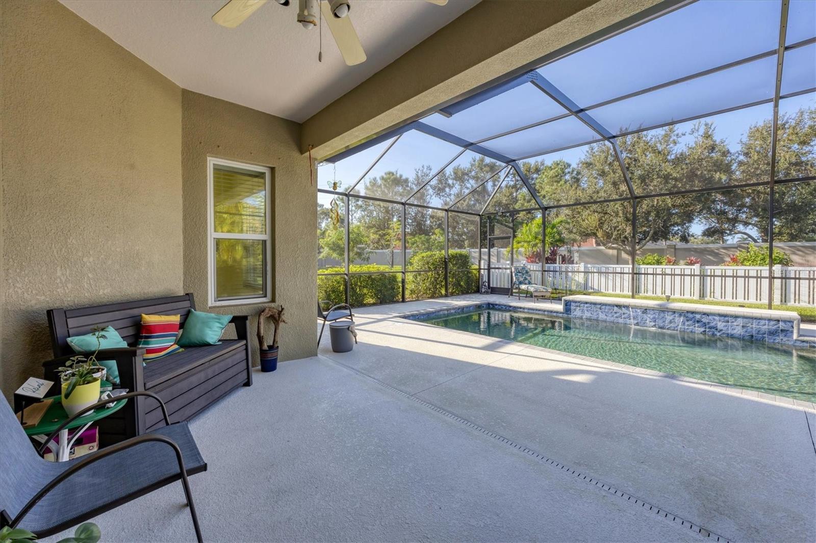 Image 36 of 53 For 7040 White Willow Court