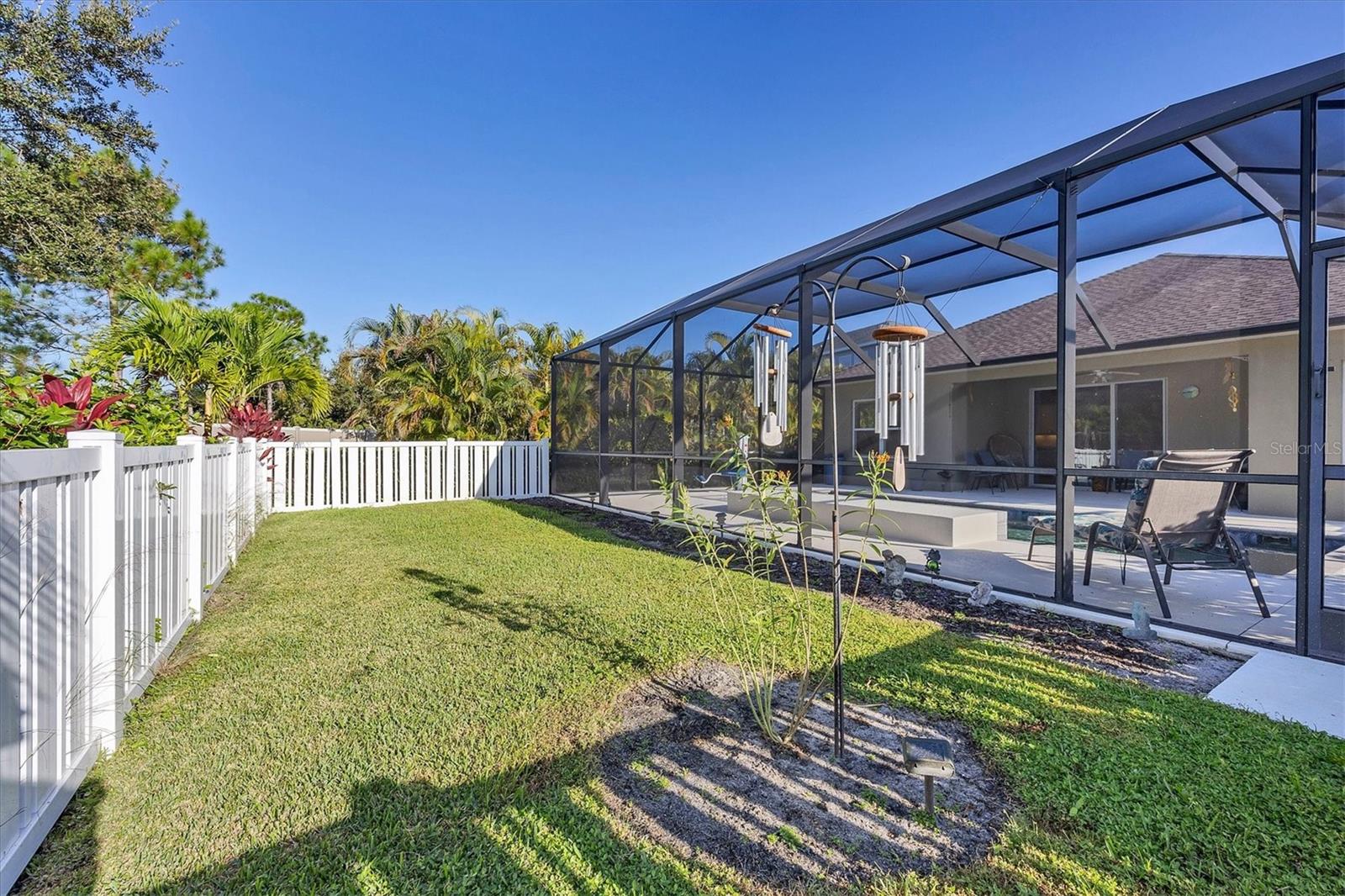 Image 43 of 53 For 7040 White Willow Court